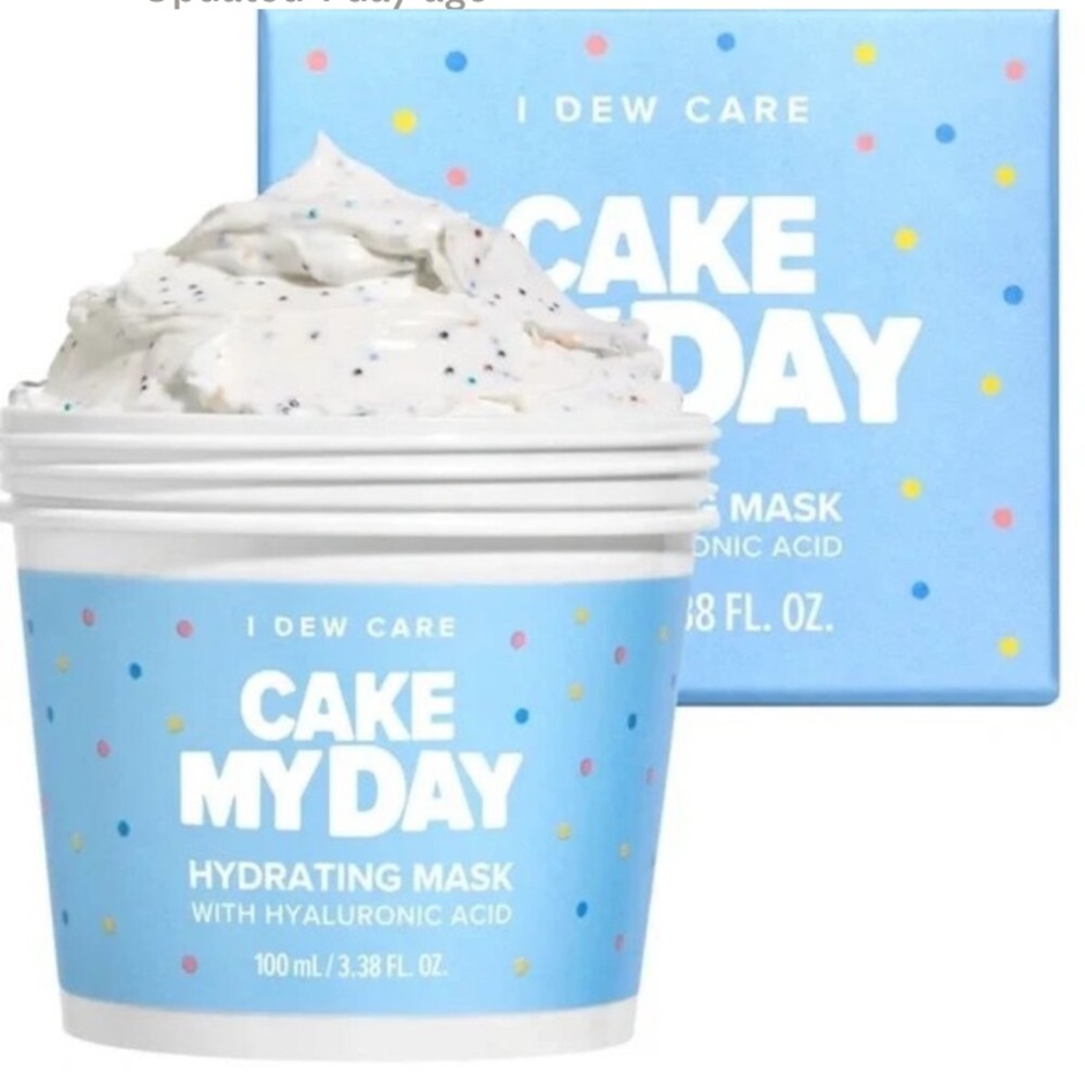 🐭 SALE! Cake My Day Hydrating Wash-Off Face Mask full size new in box and sealed